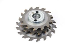 Dao phay đố nhôm Xingfa cửa sổ 3 tầng có nhiều ưu điểm