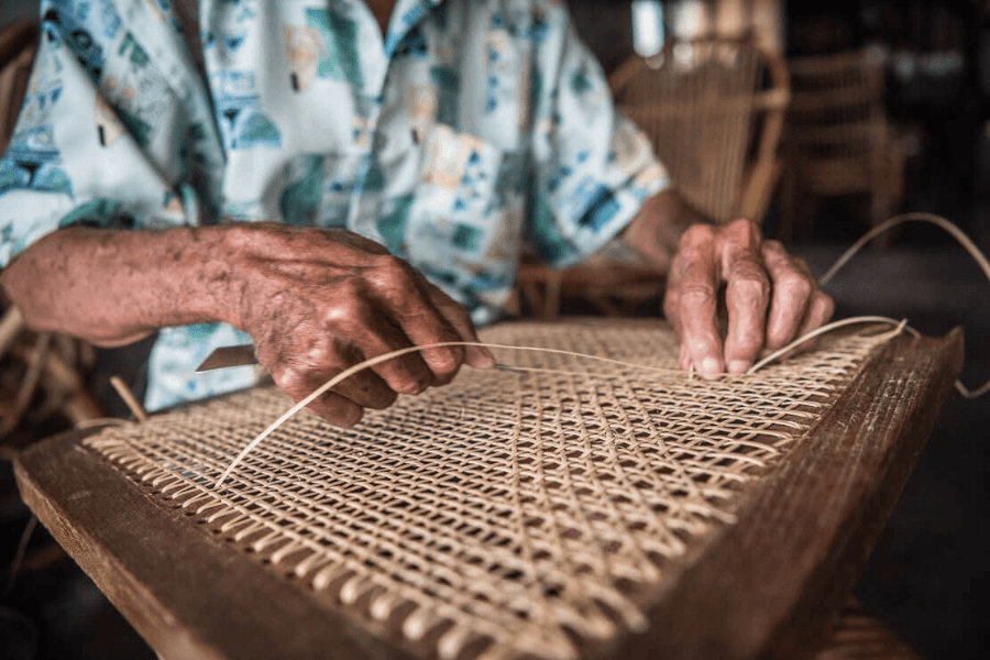 Có thể mua tấm mây đan mắt cáo Hà Nội tại làng nghề Phú Túc