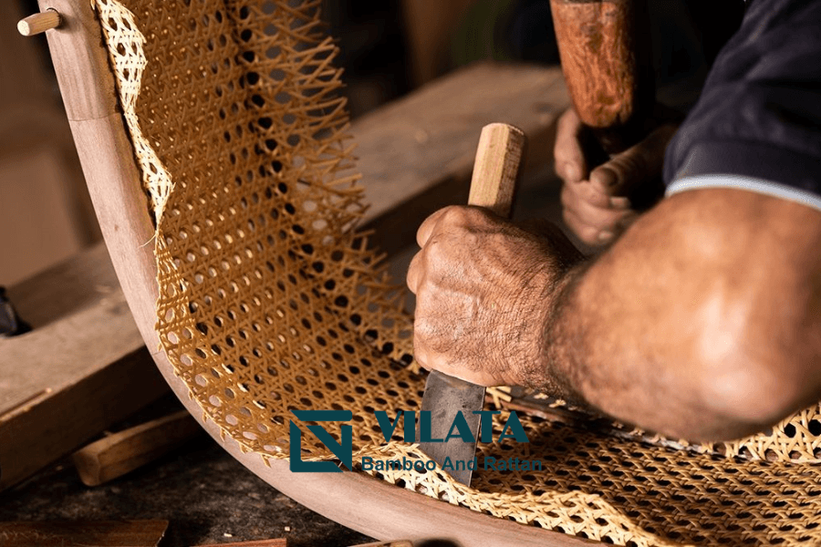 Giá tấm mây tre đan tự nhiên sẽ có giá thành cao hơn