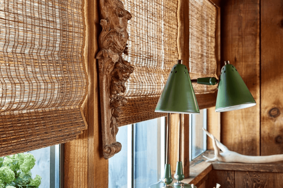 Cây sậy trang trí được dùng làm mành sậy trong nội thất