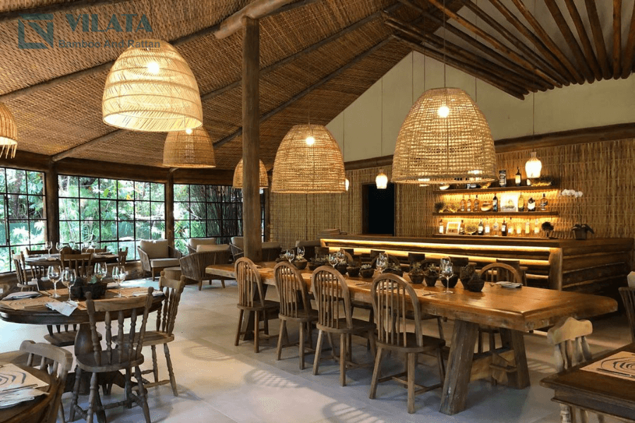 Có thể tự thi công hoặc thuê đội thi công trần mây tre